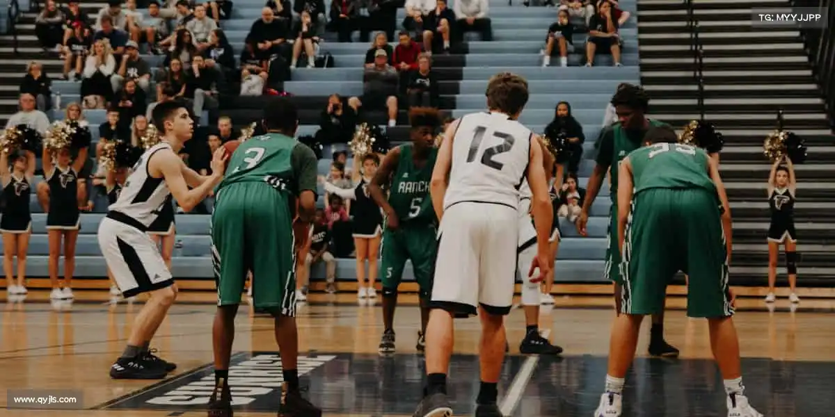 IM电竞官网🏂雪场飞驰，释放冬日的速度与激情！